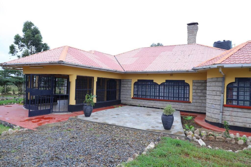 Esniko Villa Narok Exterior foto